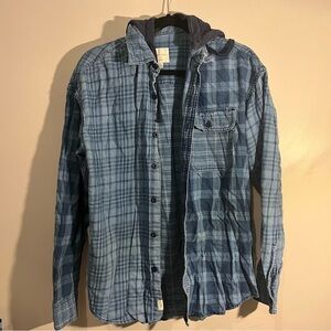 American Eagle Outfitters Light Blue Plaid Hooded Botton Up Medium